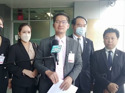 ยื่นฟ้องนายกรัฐมนตรีต่อศาลปกครองระงับคำสั่งให้ต่างชาติใช้สิทธิ์ BOI ซื้อที่ดินในประเทศไทย